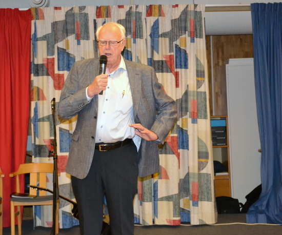 Ordf Jan Eriksson hälsar välkommen