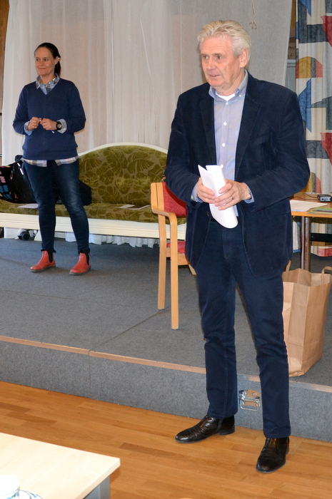 Lars Gustavsson och hans assistent Petra